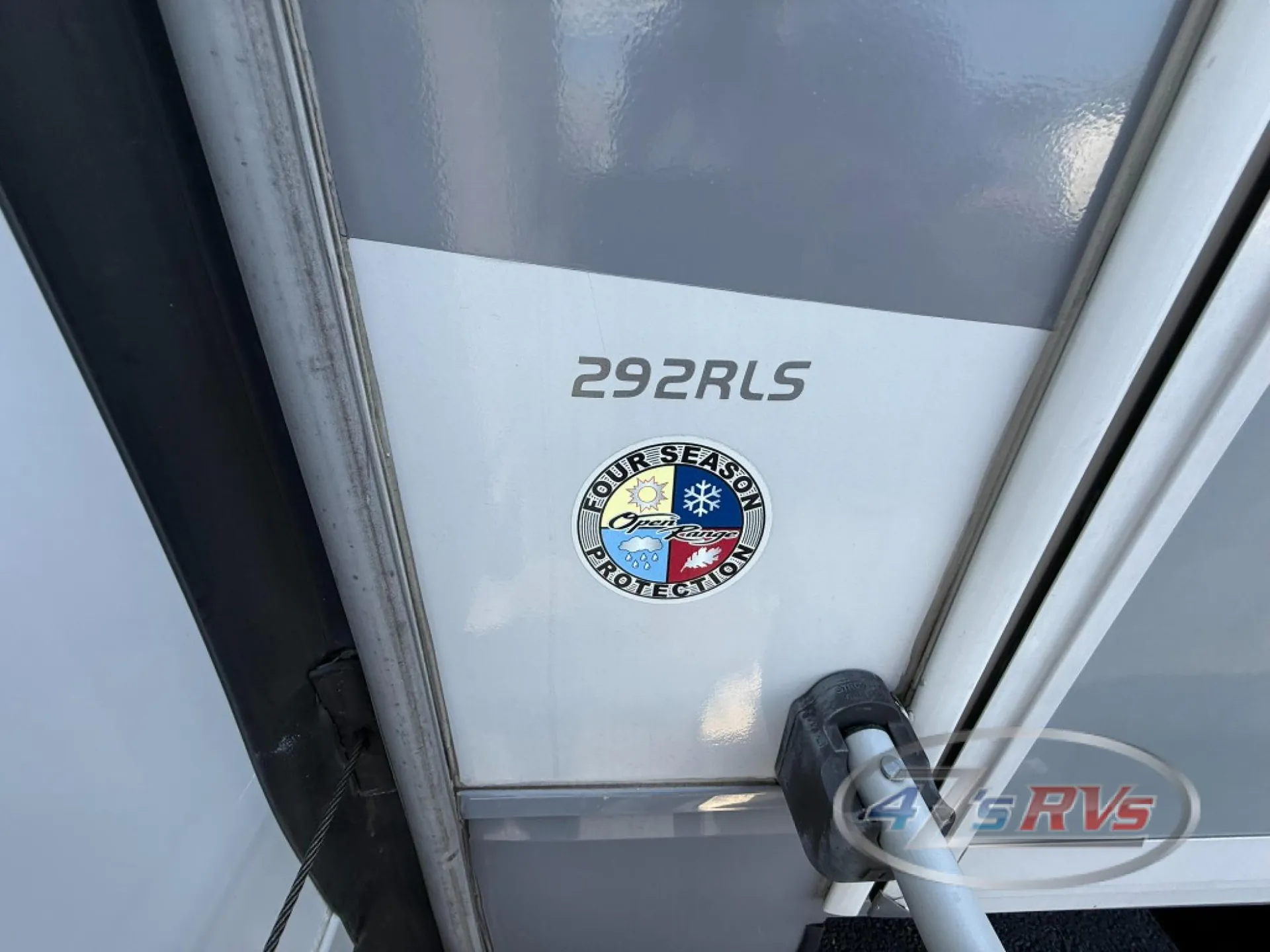 2015 Highland Ridge Open Range Roamer RT292RLS dealer photo 10 from 4Z's RVs