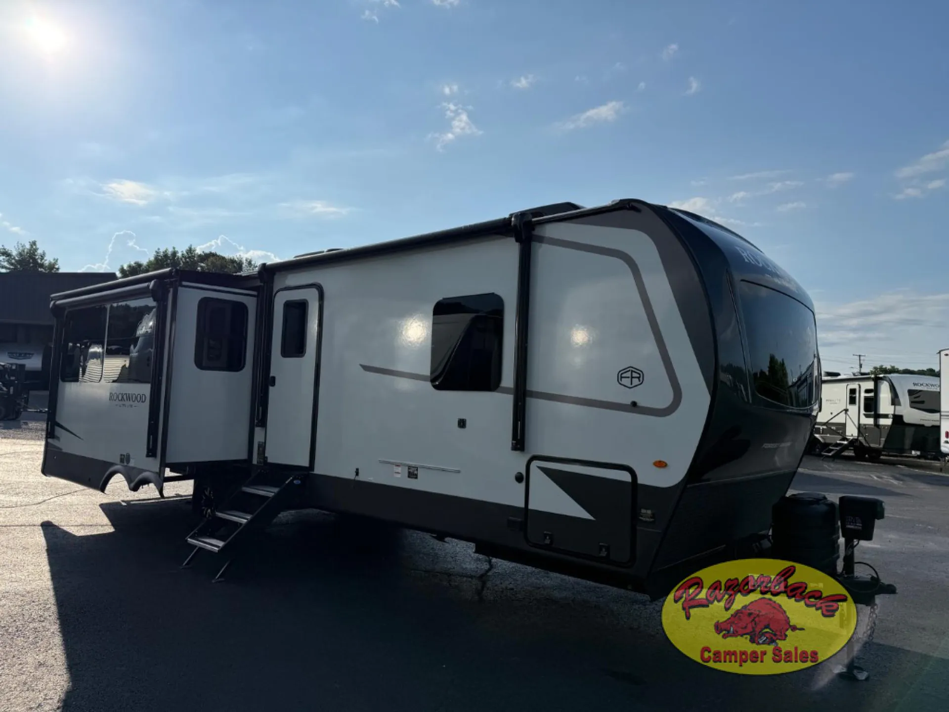 2027 Forest River RV Rockwood Ultra Lite 2916RL - Photo 2