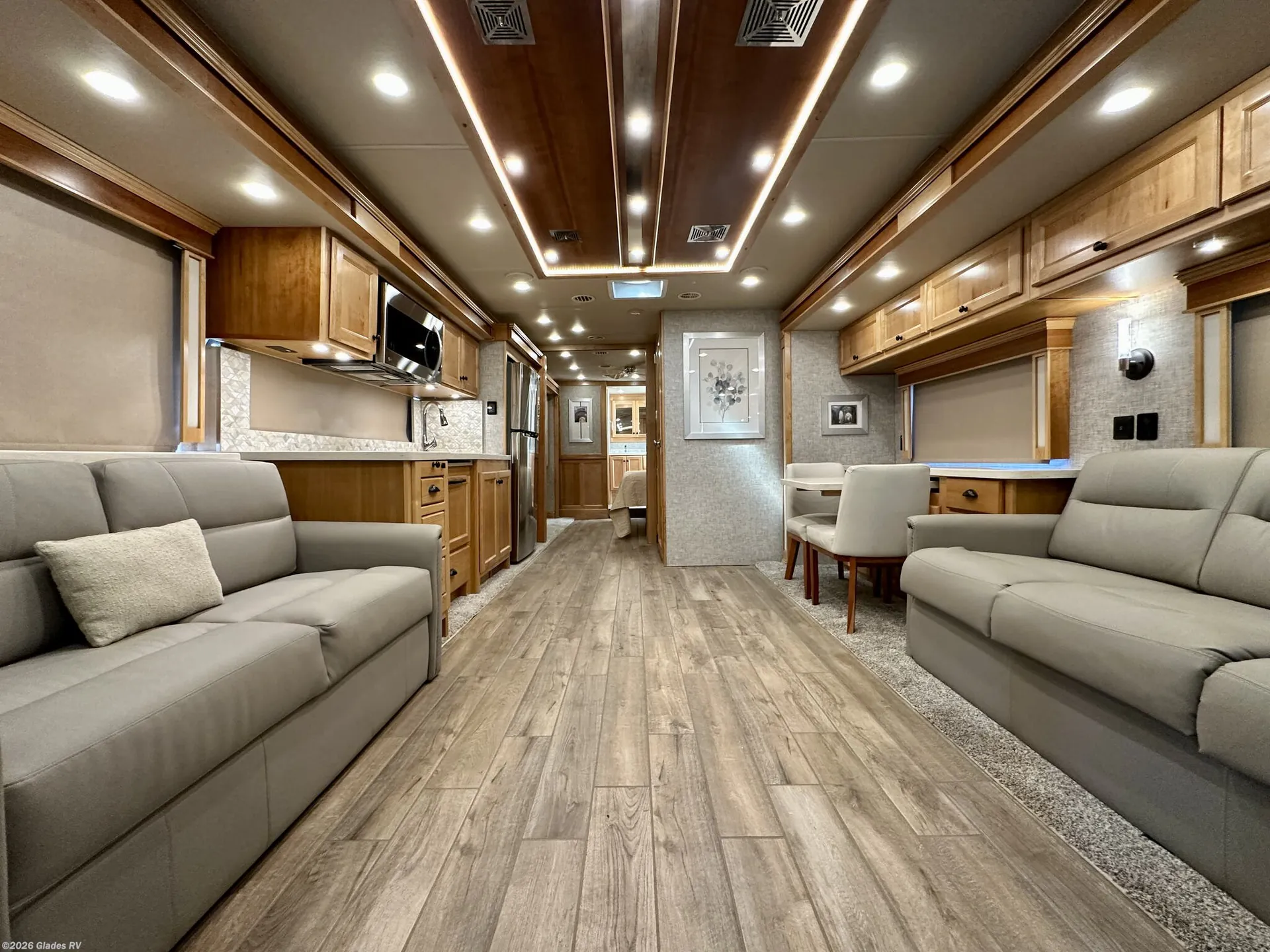 2023 Tiffin Allegro Red 360 37 BA - Photo 3