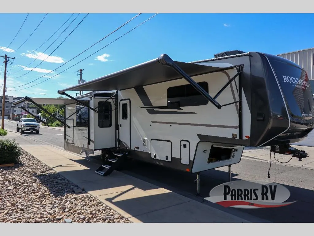 2027 Forest River Rockwood Signature 372RL - Photo 2