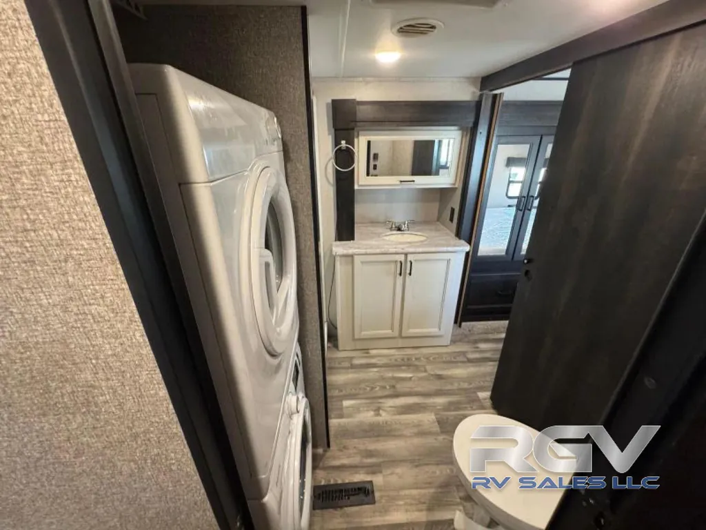 2022 Highland Ridge Silverstar XLT 354MBH, Photos photo 29
