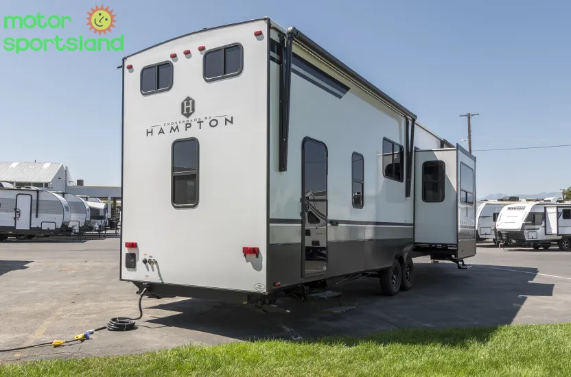 2025 CrossRoads Hampton 388FKL - Photo 4