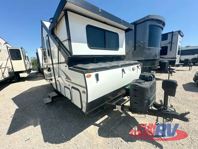 2020 Forest River RV Flagstaff Hard Side 21TBHW - Photo 2