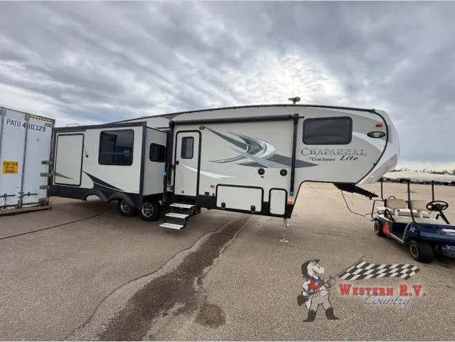 2018 Coachmen Chaparral Lite 285RLS - Photo 2