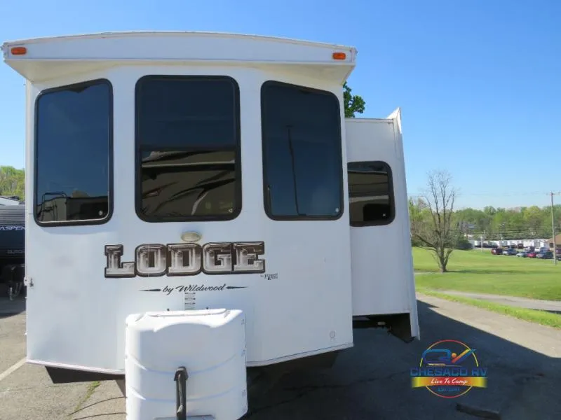 2013 Forest River RV Wildwood Lodge Used    393 - Photo 2