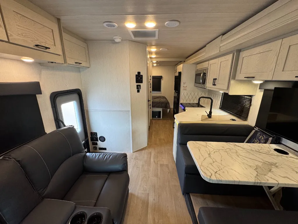 2027 NeXus RV Maximus 32MX - Photo 3