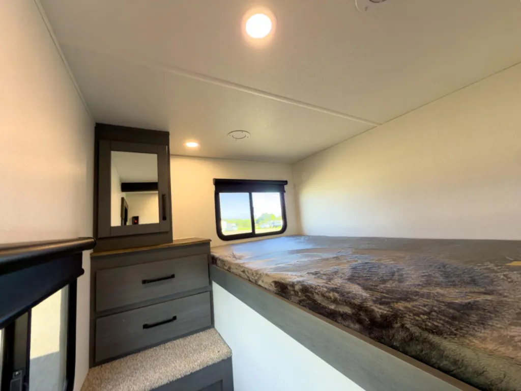 2027 Forest River Solaire 3150TBSS, Photos photo 19