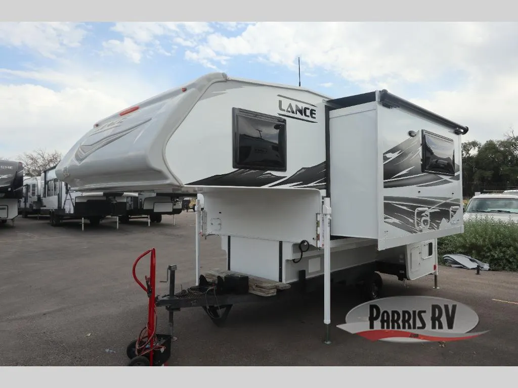 2026 Lance Lance Truck Campers 1172 - Photo 4