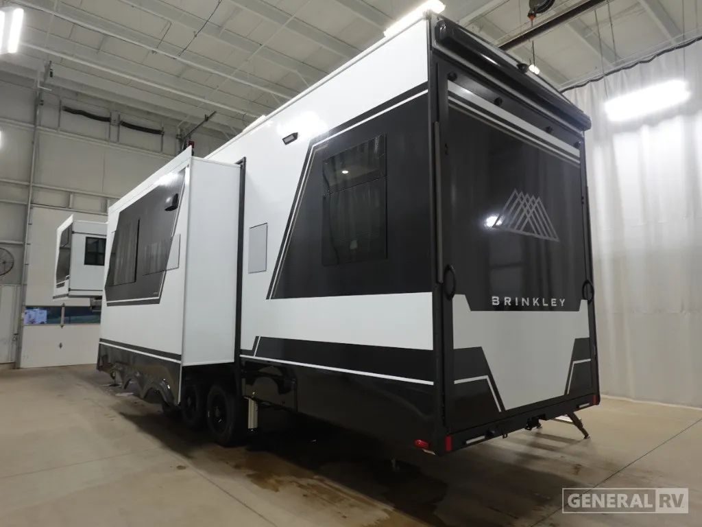 2026 Brinkley Model G 3250 - Photo 4