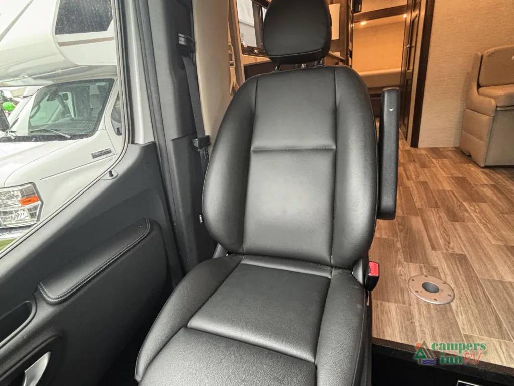 2021 Tiffin Wayfarer 25 SW, Photos photo 10