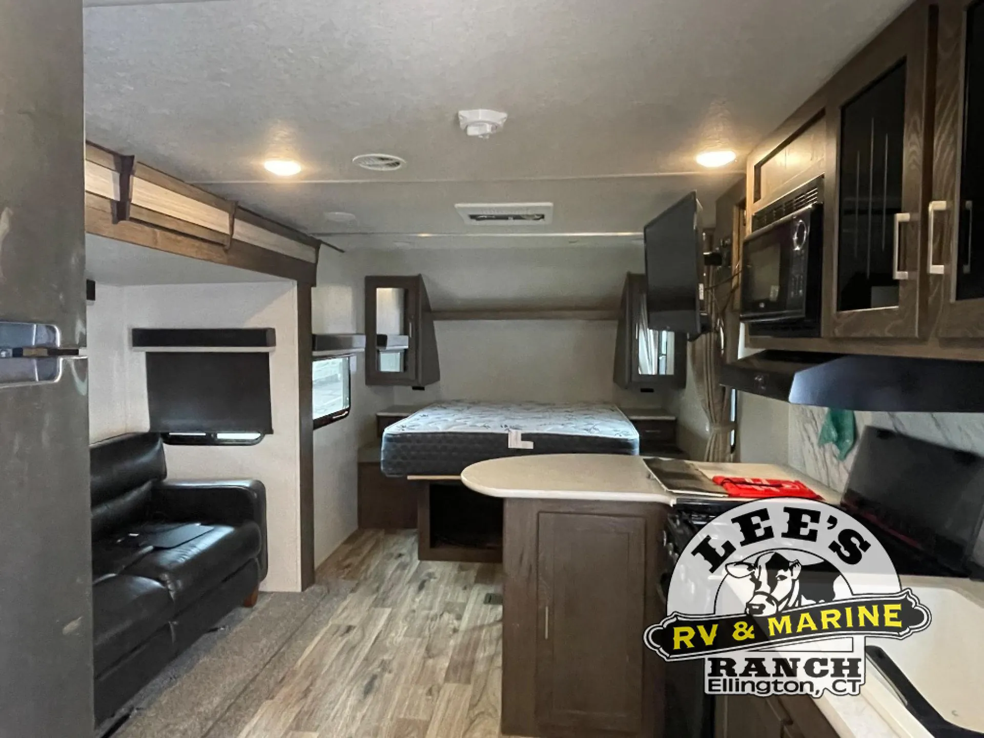 2018 Forest River RV Wildwood Heritage Glen Hyper-Lyte 23RBHL - Photo 4