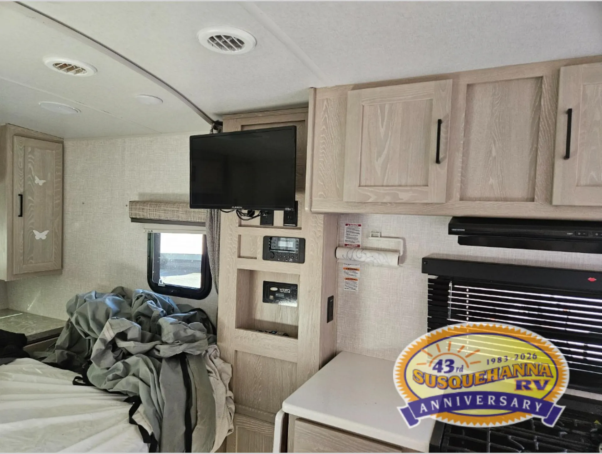 2021 Forest River Flagstaff Micro Lite 21FBRS — Photo 6