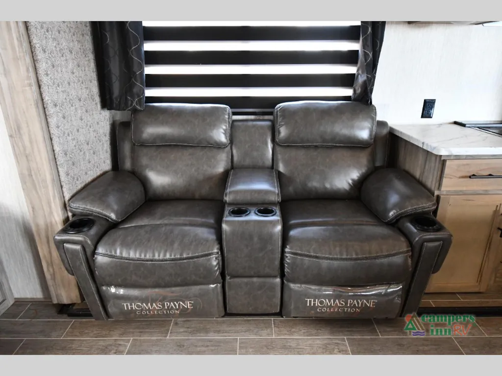 2021 Forest River Cherokee Arctic Wolf 3550 SUITE, Photos photo 34