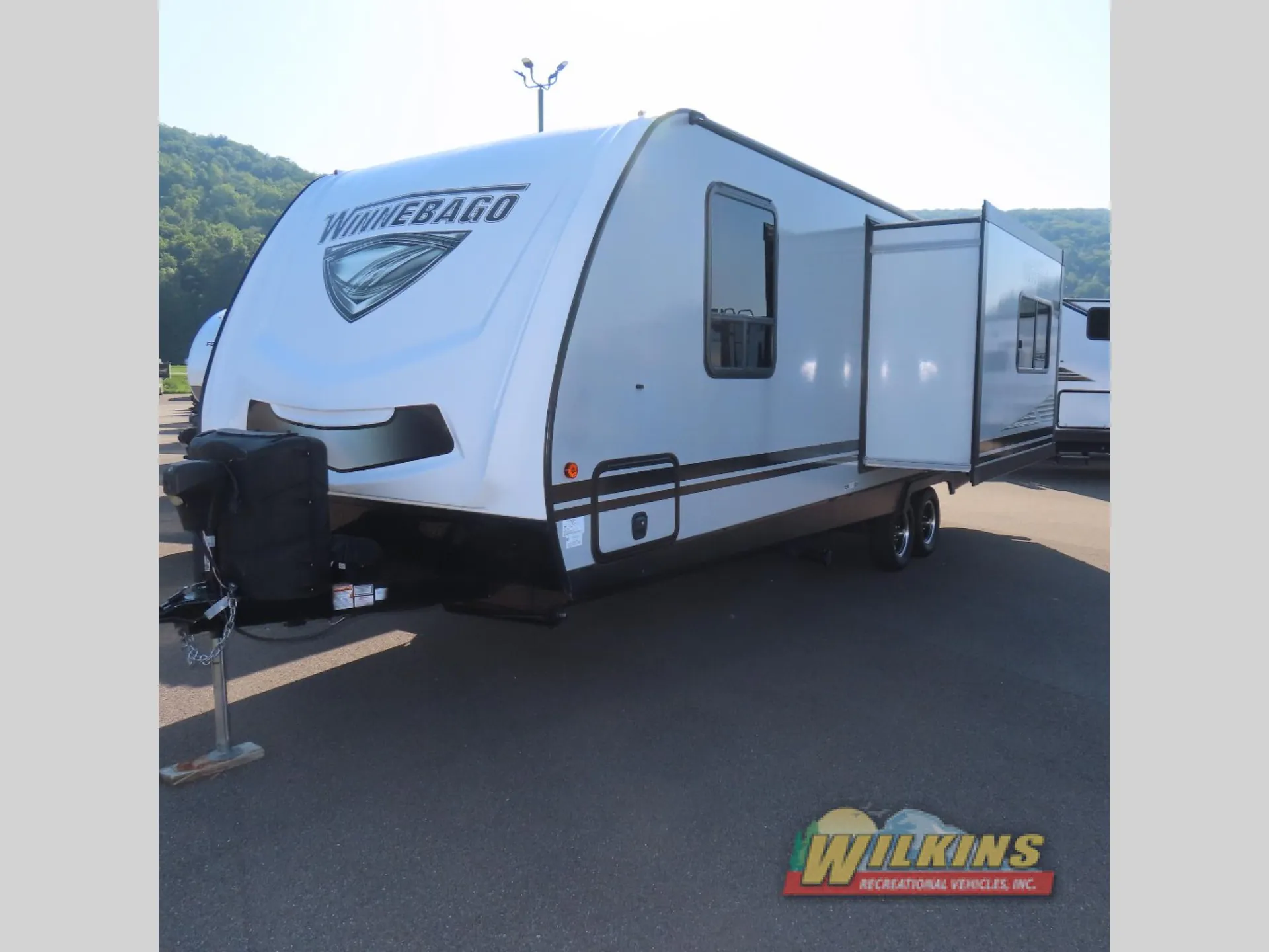 2020 Winnebago Minnie 2401RG - Photo 4