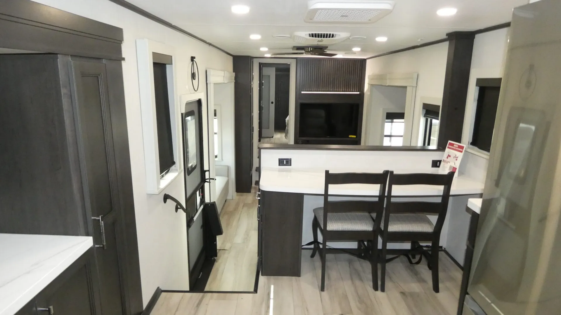 2026 Keystone Alpine 3820FK - Photo 3
