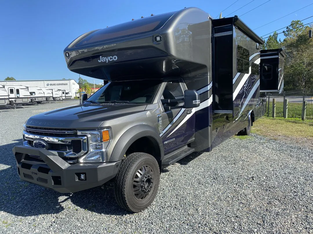 2026 Jayco Seneca XT 35L - Photo 2