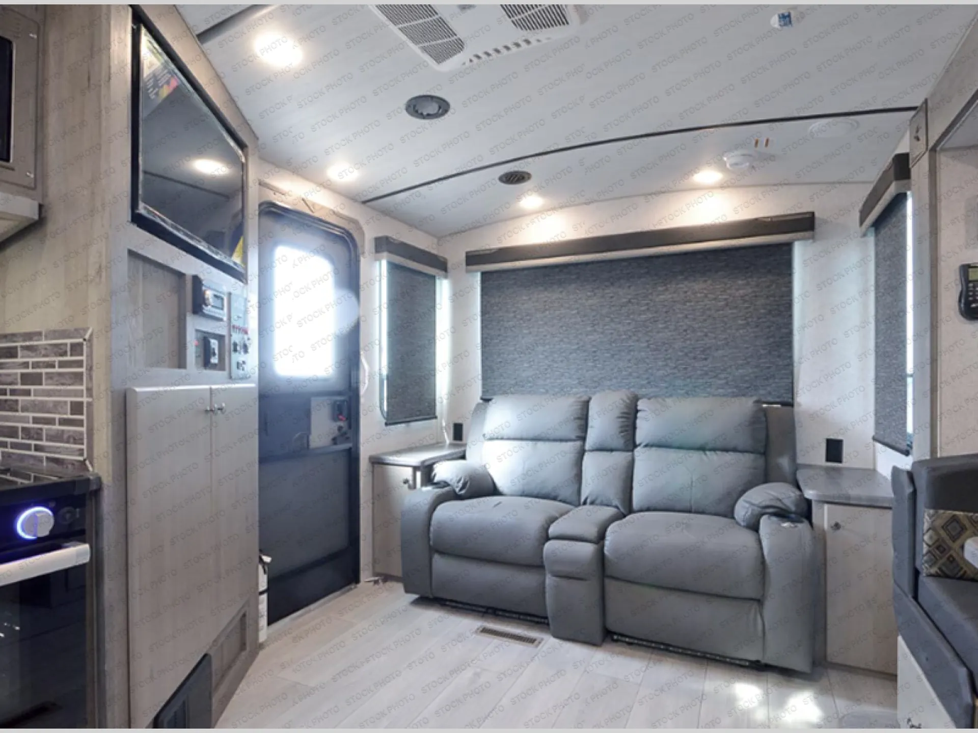 2027 Northwood Nash 25DS - Photo 4