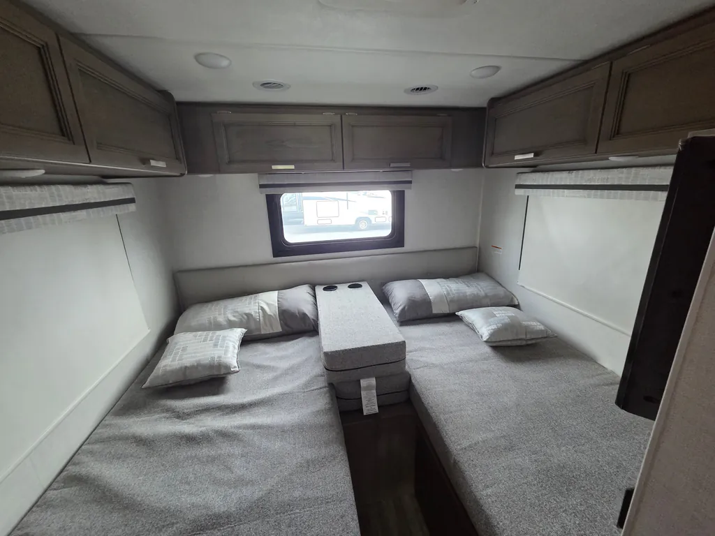 2026 Thor Motor Coach Axis 26.2, Photos photo 41