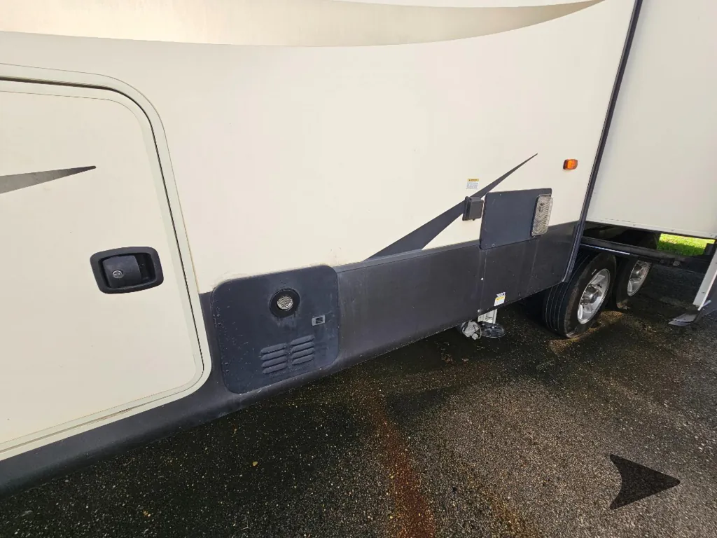 2020 Forest River Cedar Creek Champagne Edition 38EL, Photos photo 16