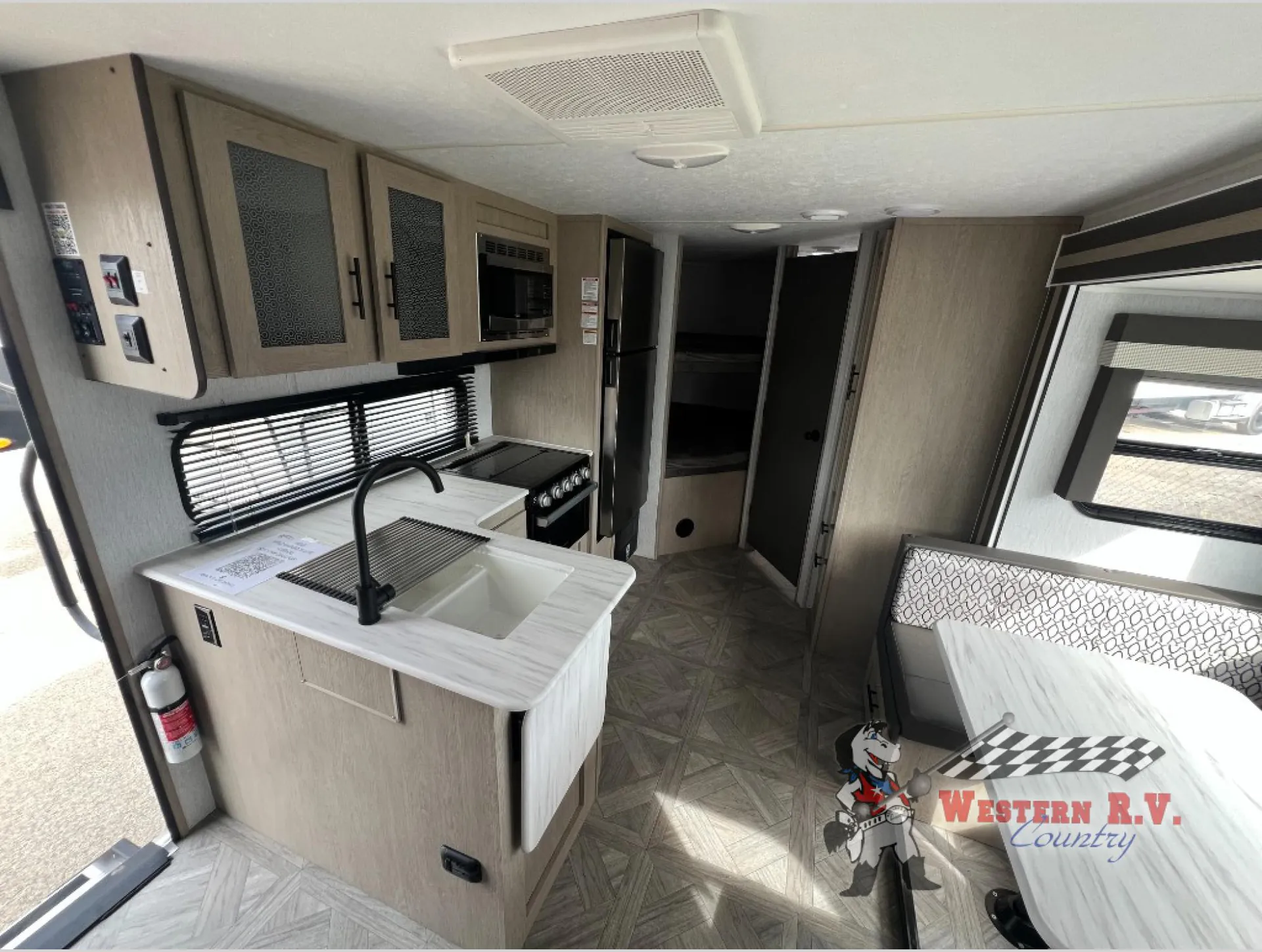 2023 Forest River RV Wildwood X-Lite 243BHXL — Photo 5