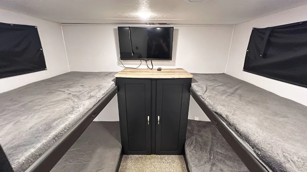 2022 Coachmen Freedom Express Select 29SE, Photos photo 15