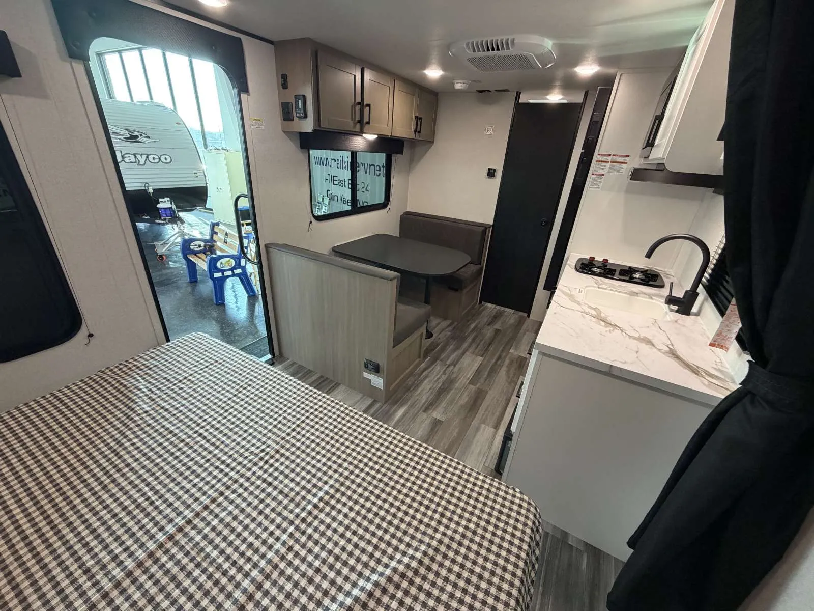 2026 Jayco Jay Flight SLX 175FQ - Photo 4
