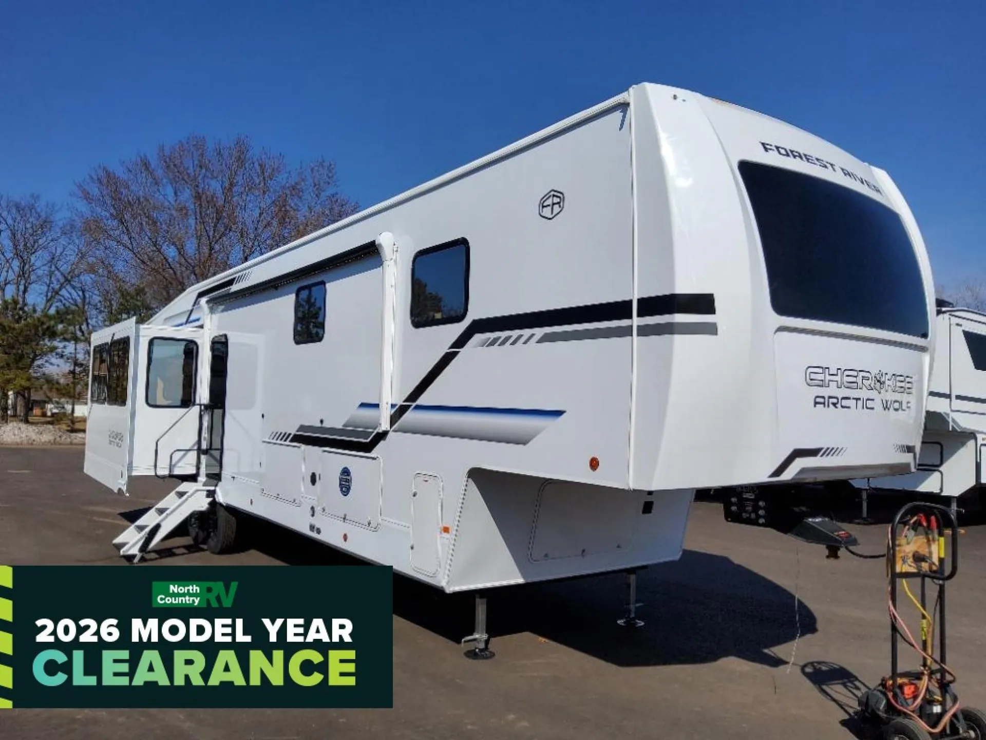2026 Forest River Cherokee Arctic Wolf 3650SUITE - Photo 2