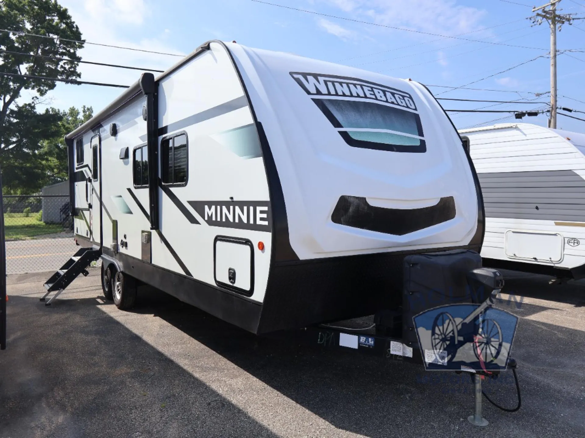 2023 Winnebago Minnie 2301BHS - Photo 2