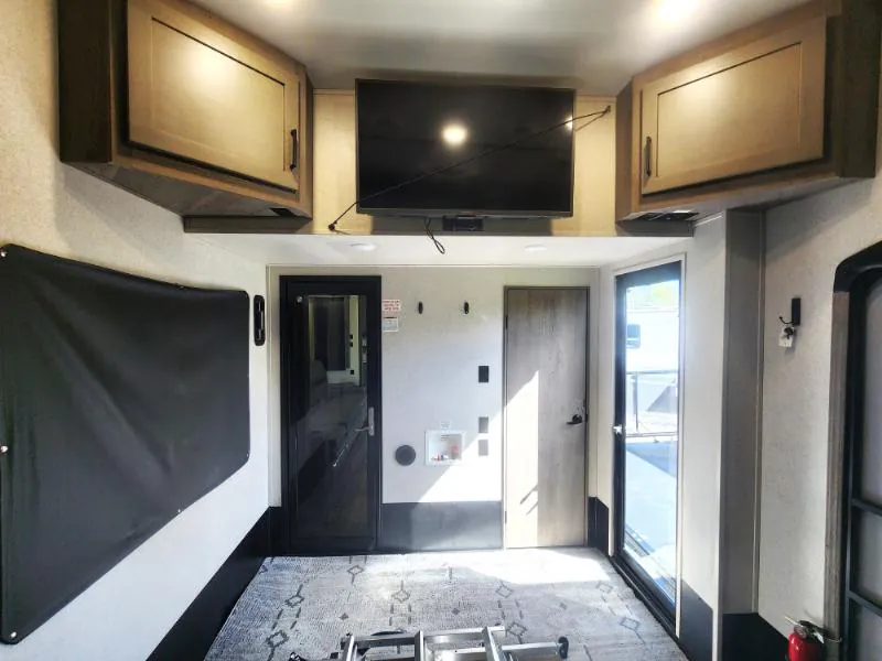 2021 Keystone Raptor 429, Photos photo 41