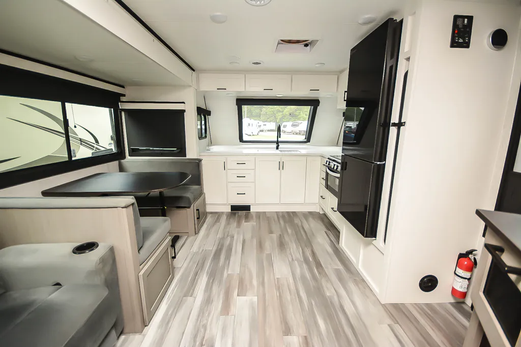 2025 Jayco Jay Feather 26FK, Photos photo 6