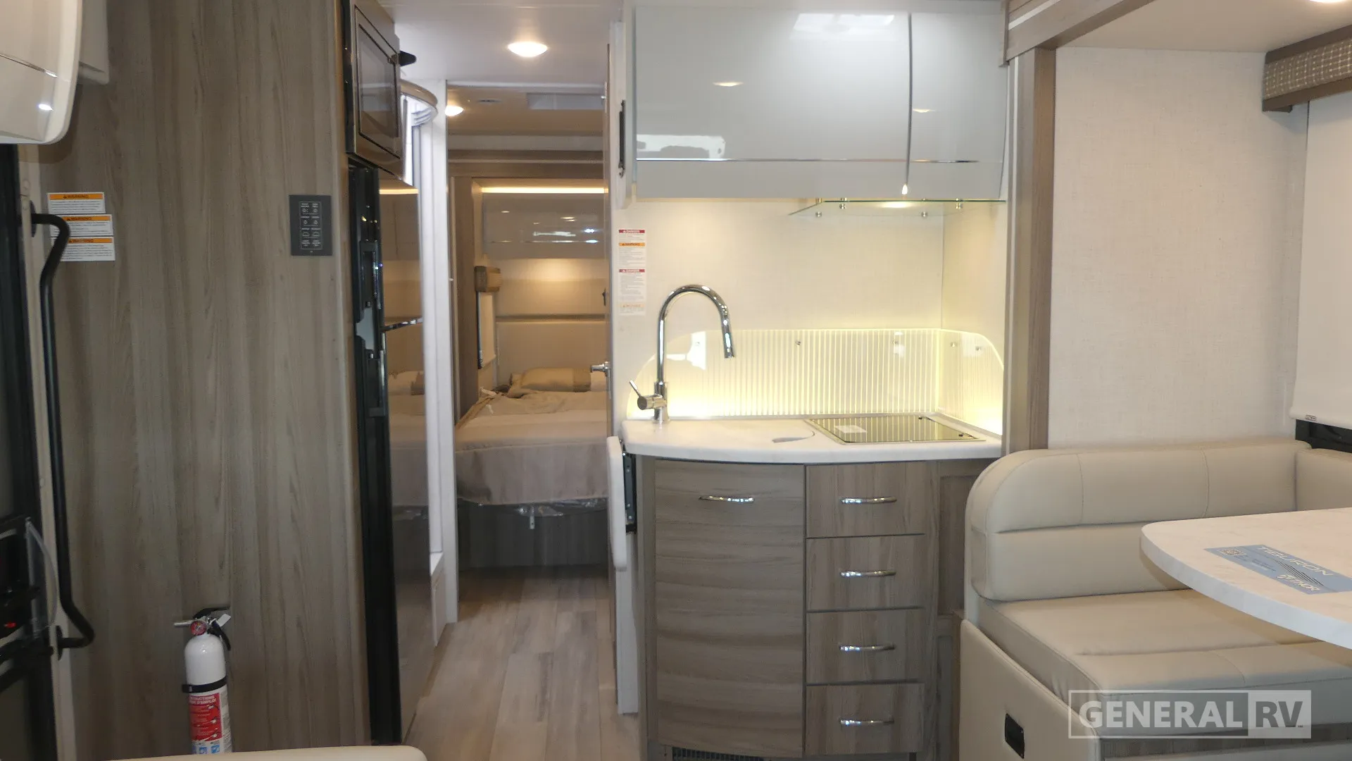 2026 Thor Motor Coach Tiburon Sprinter 24RW - Photo 3
