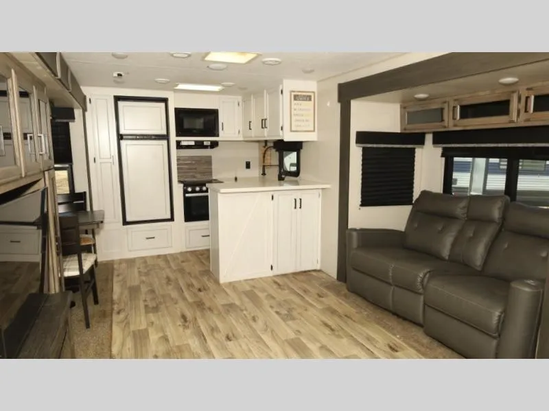 2022 Venture RV SportTrek Touring Edition 336VRK - Photo 2