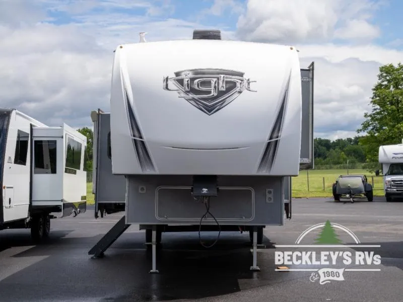 2019 Highland Ridge Light 291RLS - Photo 3