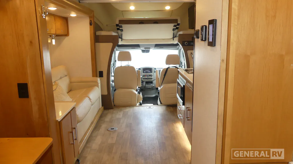 2019 Tiffin Wayfarer 24 FW, Photos photo 4