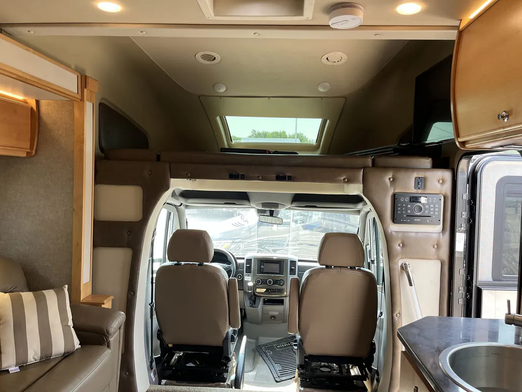 2017 Tiffin Wayfarer 24 QW, Photos photo 10