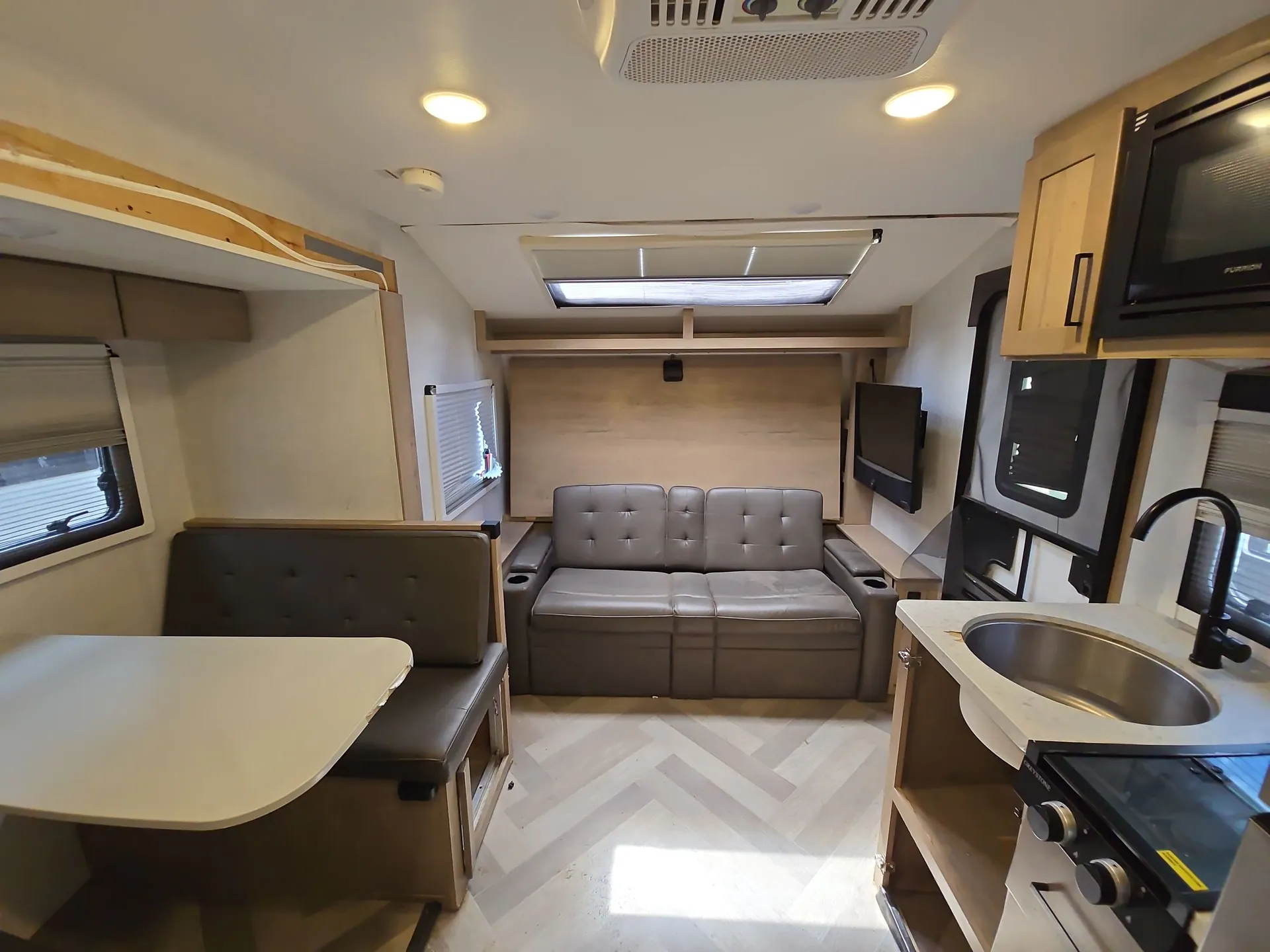 2022 Ember RV Overland 191MDB - Photo 4
