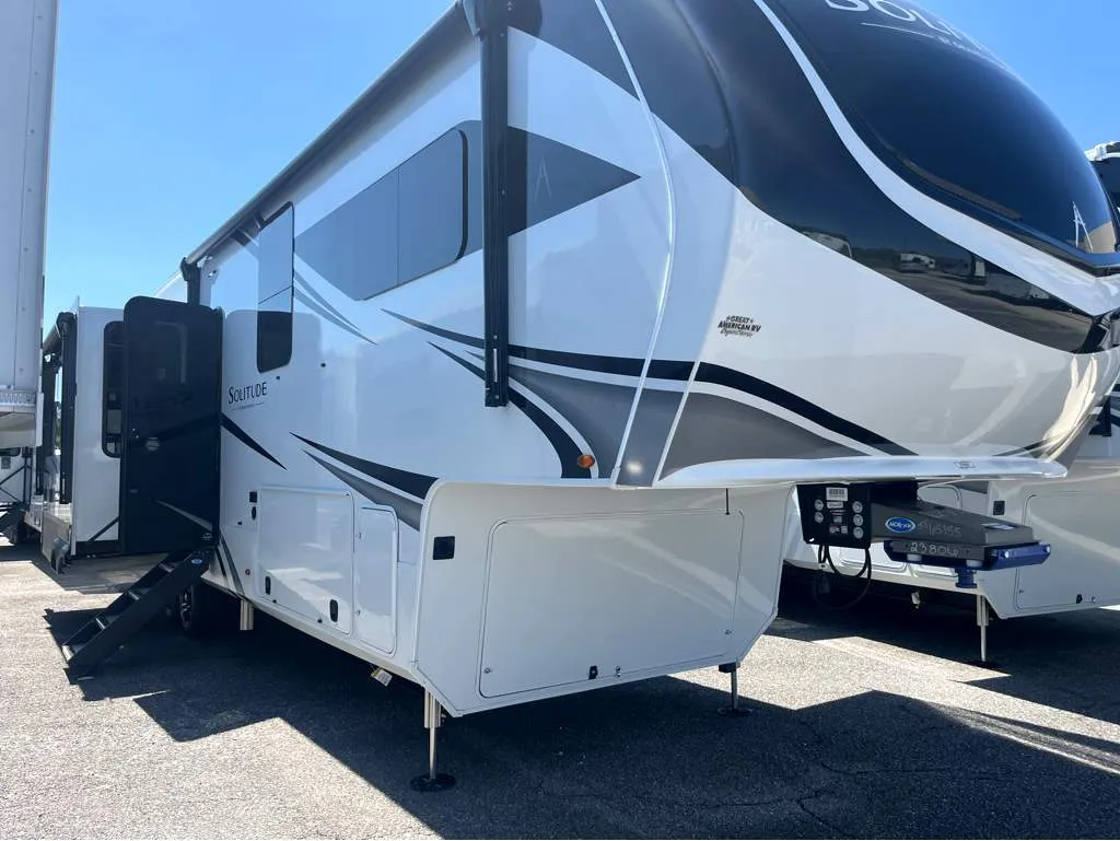 2026 Grand Design Solitude 370DV - Photo 2