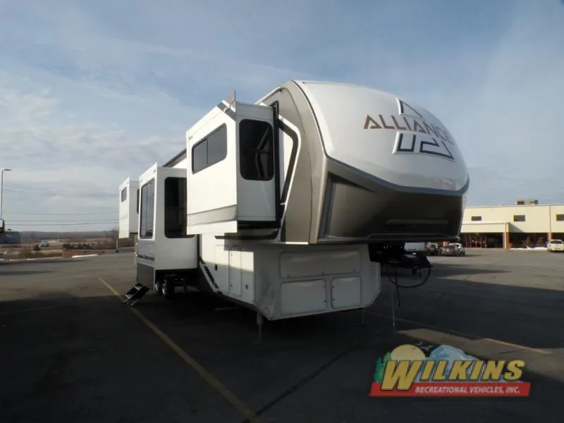 2025 Alliance RV Paradigm 385FL - Photo 2