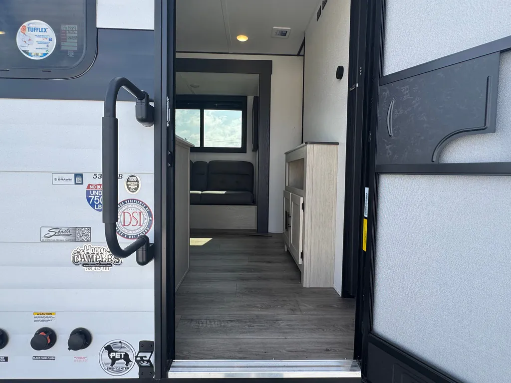 2026 Shasta RVs i-5 Edition 530BQB, Photos photo 19
