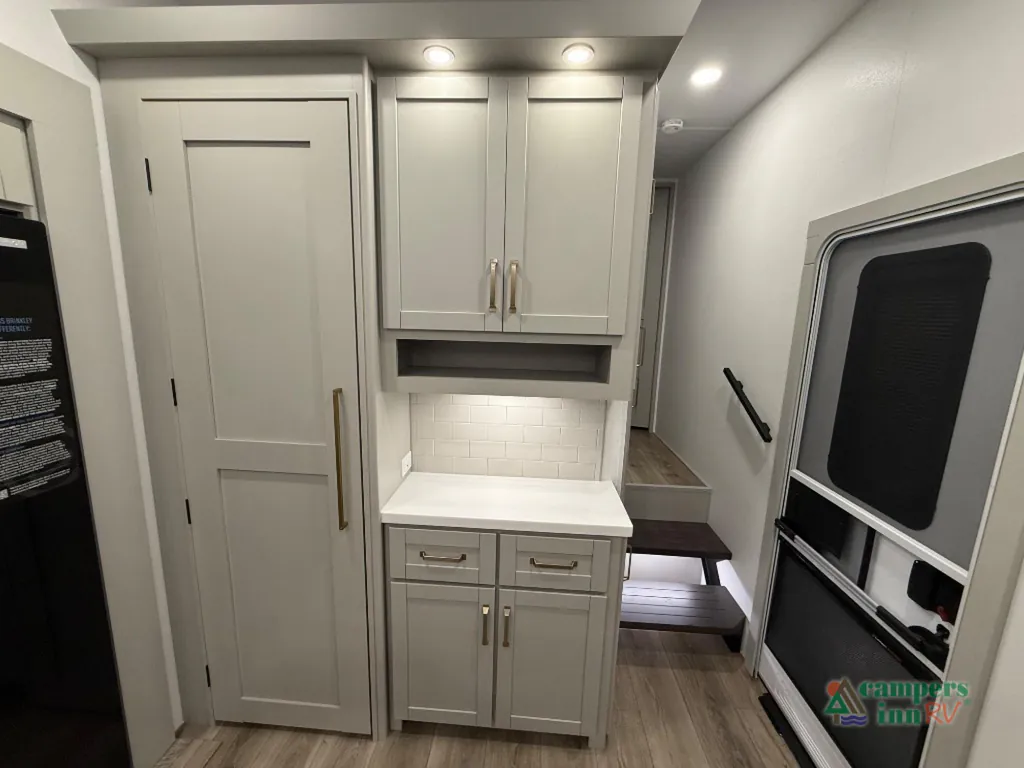 2026 Brinkley Model Z 3600, Photos photo 15