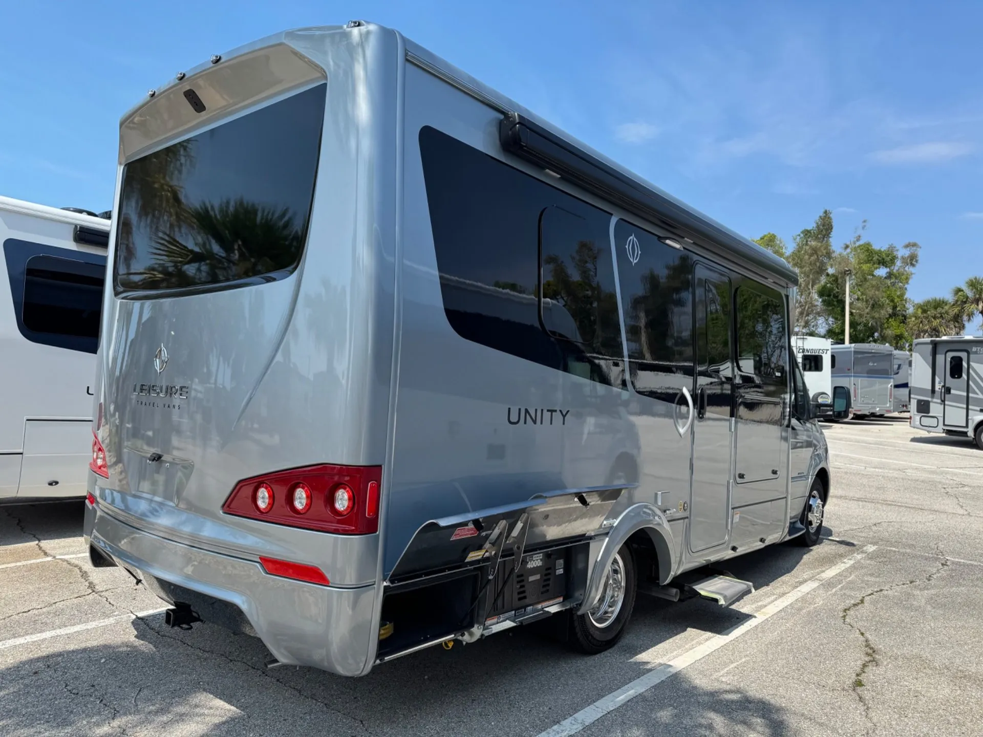 2026 Leisure Travel Unity 24MBL - Photo 4
