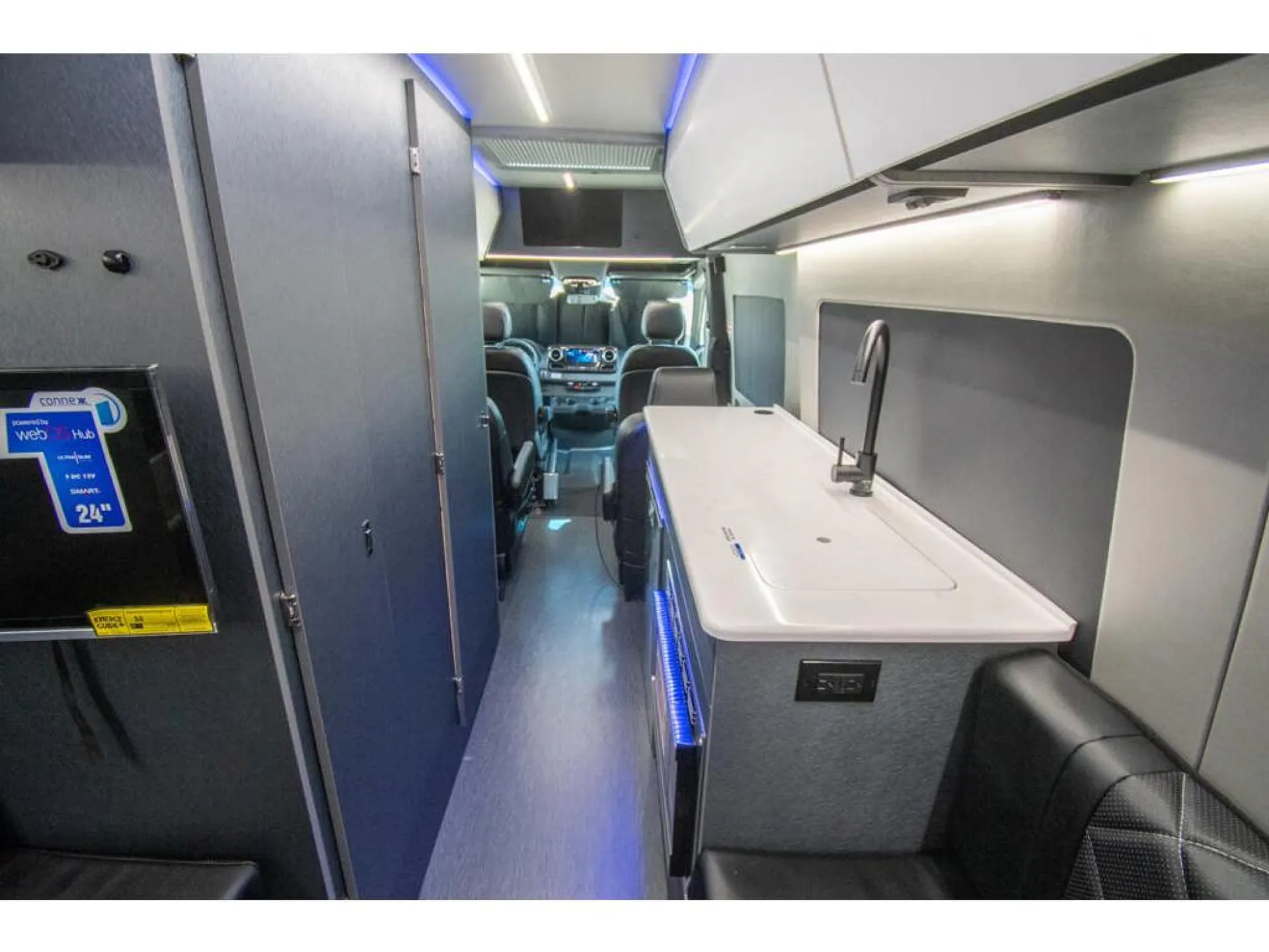 2026 Entegra Coach Insignia 24B - Photo 3