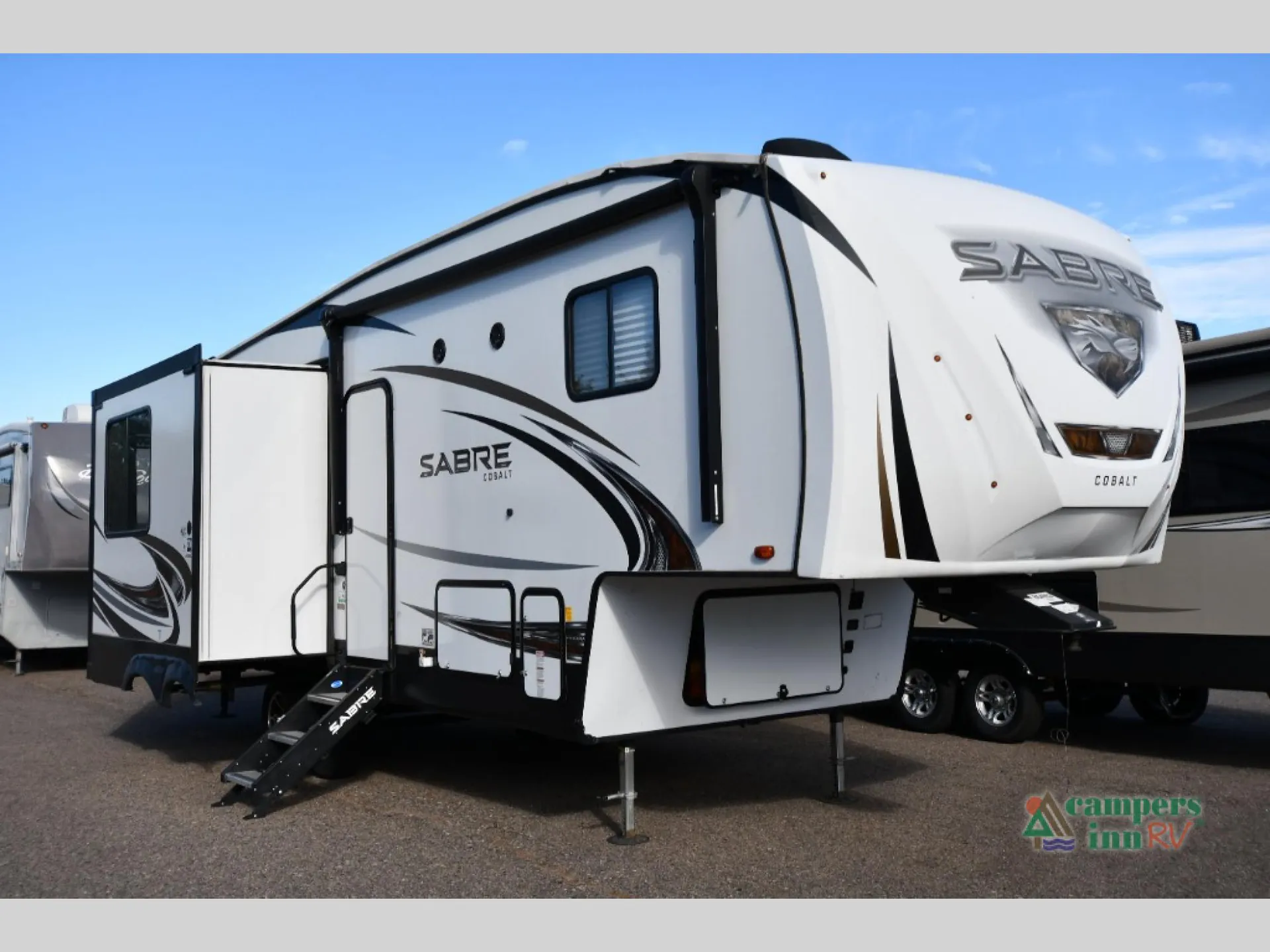 2020 Forest River Sabre 270RL - Photo 2