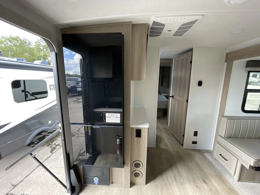 2026 Forest River Rockwood Mini Lite 2506FK, Photos photo 12