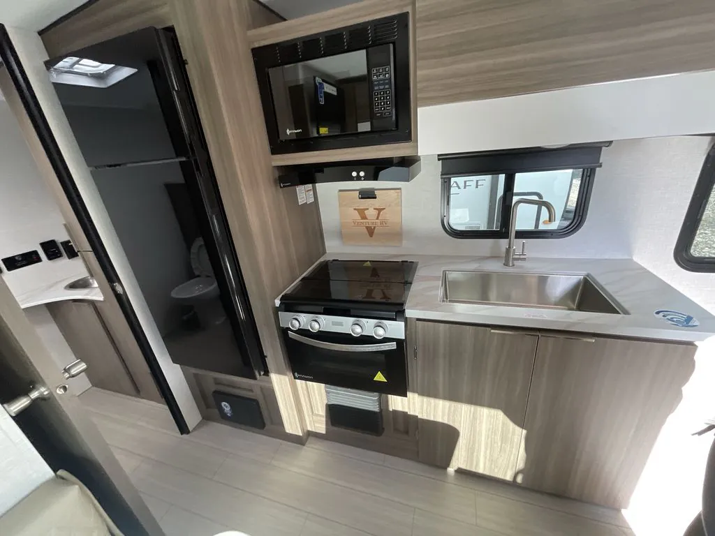 2026 Venture RV Sonic SN190VRB, Photos photo 21