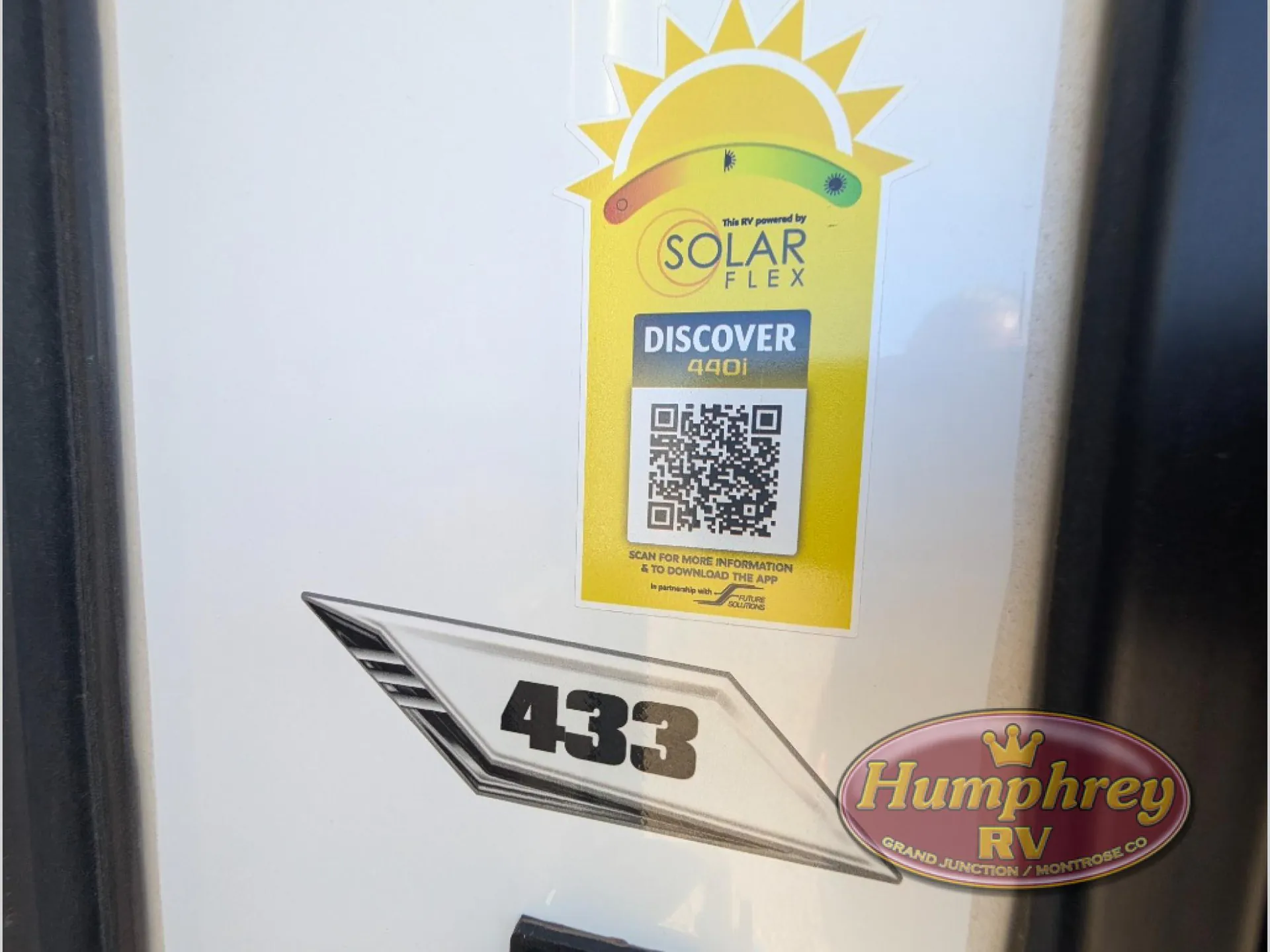 2025 Keystone Raptor 433 - Photo 4