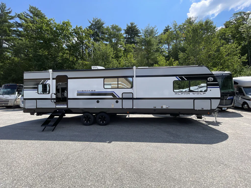 2027 Forest River Alpha Wolf 29TB, Photos photo 5