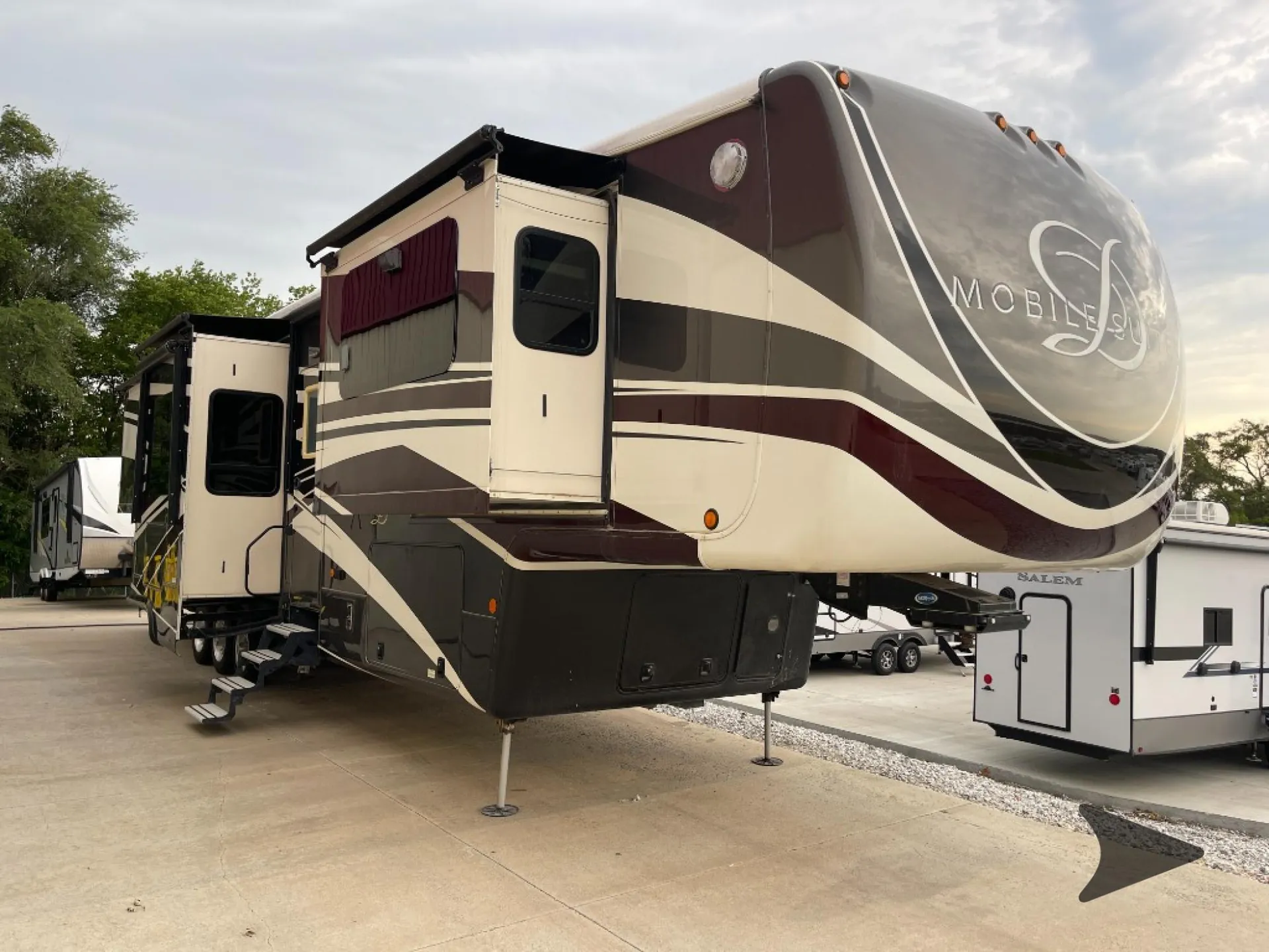 2018 DRV Mobile Suites 44 Nashville - Photo 4