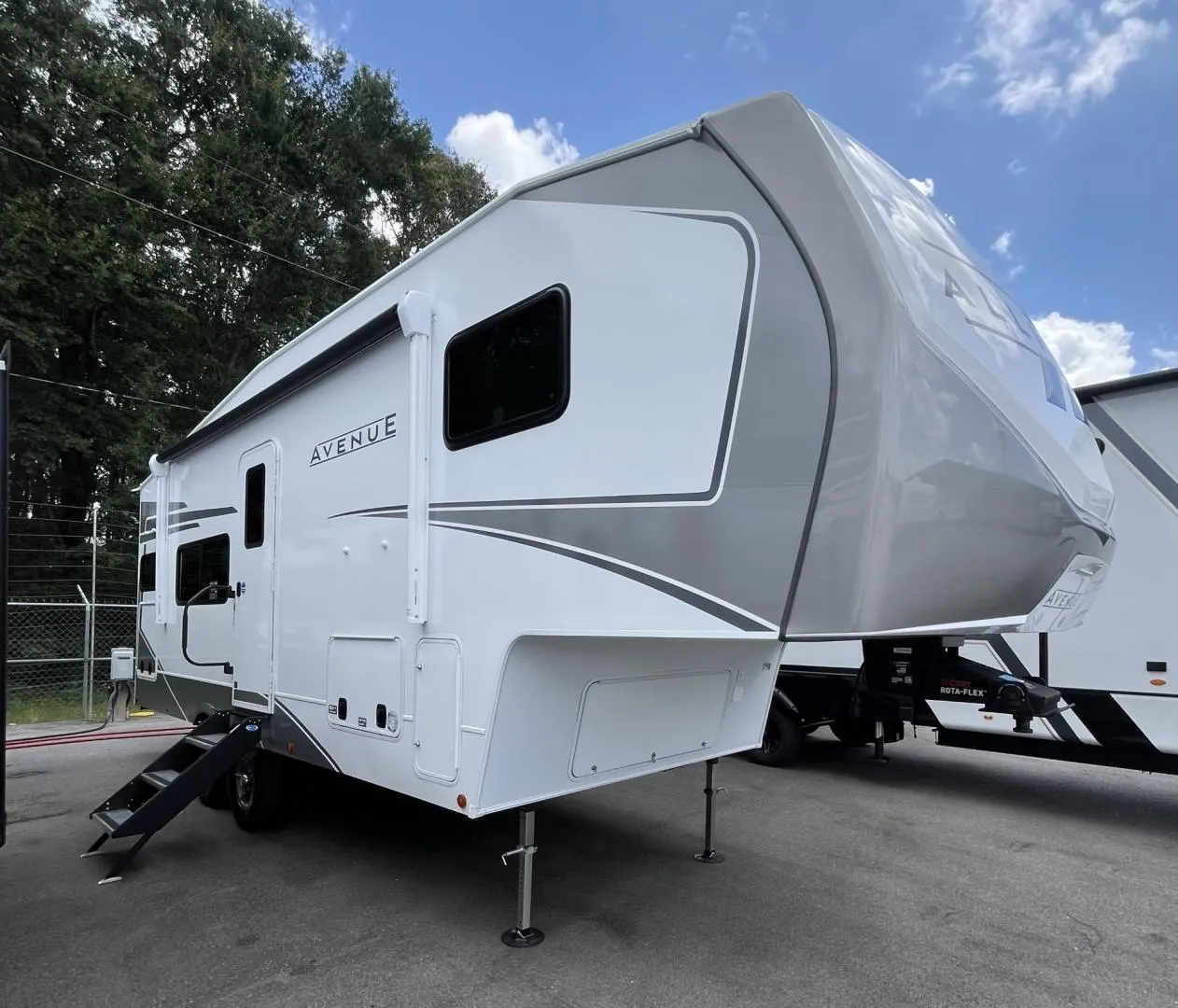 2026 Alliance RV Avenue 23ML - Photo 2