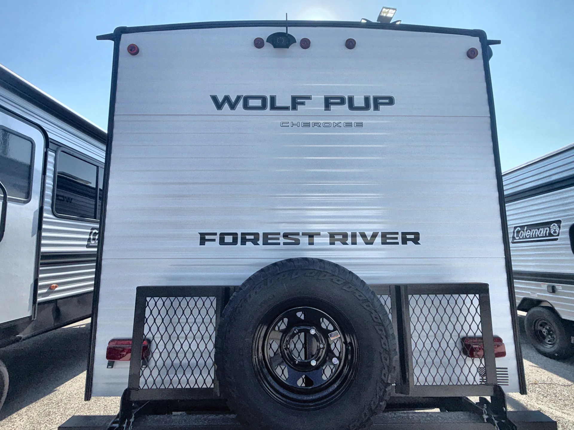 2027 Forest River Cherokee Wolf Pup 16FQW — backside
